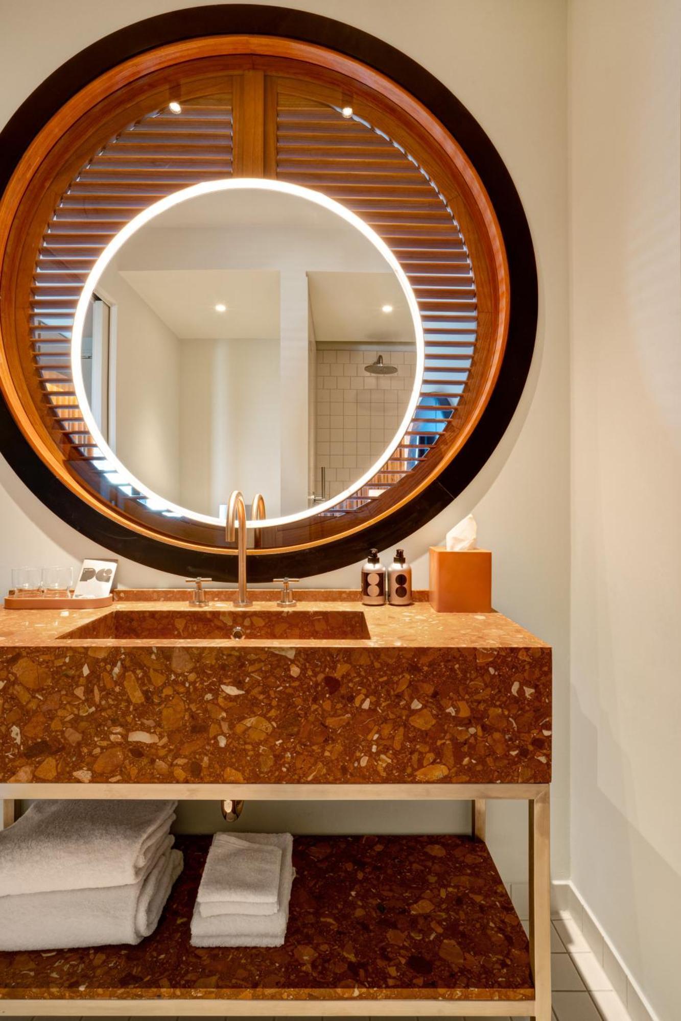 The Standard, Brussels Hotel ภายนอก รูปภาพ